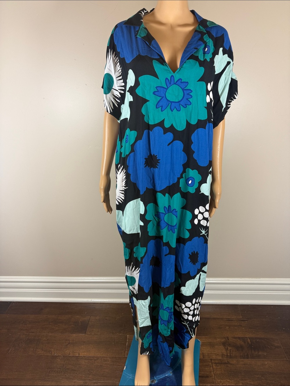 Marimeko For Taget Floral Kaftan Dress NWT - Picture 2 of 7